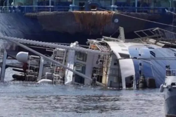 Remorcherul Astana, scos de pe fundul Mării Negre. În epavă se află trupurile a trei marinari