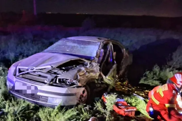 Tineri morți într-un accident în județul Giurgiu: autoturismul în care se aflau s-a izbit violent de un microbuz