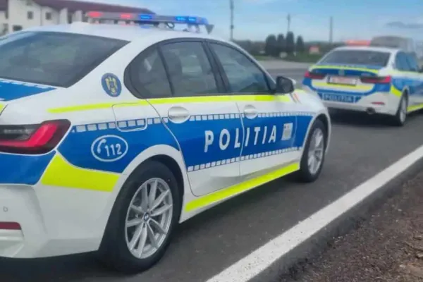 Accident grav în Timișoara: camion și autobuz cu 40 de pasageri, implicate. Trei persoane, rănite