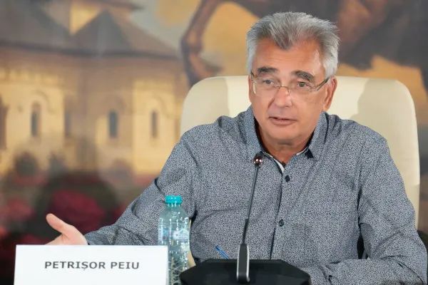 Petrișor Peiu (liderul senatorilor AUR): „Guvernul crește taxele, dar nu reduce cheltuielile. Deficitul real ajunge la 7,9% din PIB”
