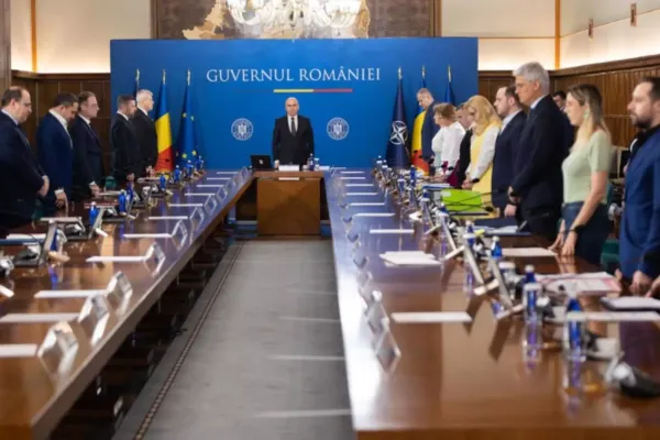 Guvernul Bolojan a picat, dar nu pleacă imediat. Care sunt pașii legali