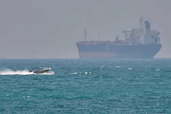 Germania trimite nave de deminare în Marea Roșie. Strâmtoarea Ormuz, în continuare periculoasă pentru traficul maritim