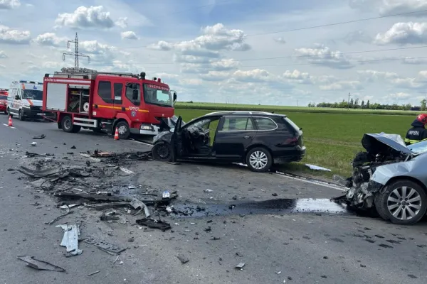 Accident grav în județul Timiș: patru persoane rănite, un bărbat în stop cardio-respirator. A intervenit elicopterul SMURD - FOTO