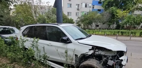 Accident GRAV la Constanța, în zona Tomis Nord. O victimă încarcerată - VIDEO