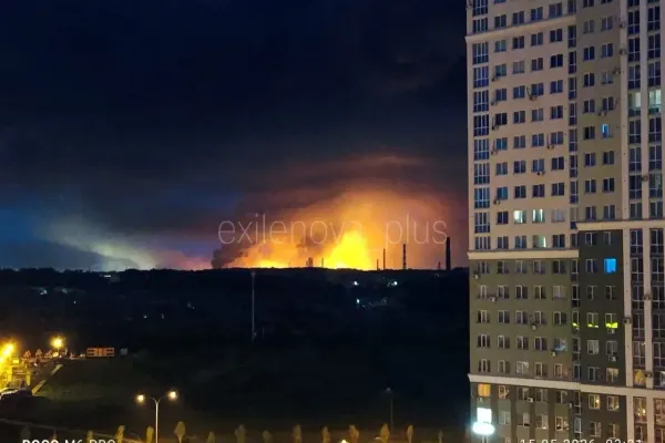 Incendiu uriaș la o importantă rafinărie din Rusia, după atac cu dorne al Ucrainei