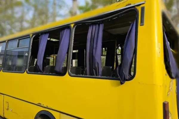Atac cu dronă asupra unui microbuz în Ucraina: doi civili uciși și șapte răniți. Zelenski acuză Rusia de țintirea deliberată a populației - FOTO&VIDEO