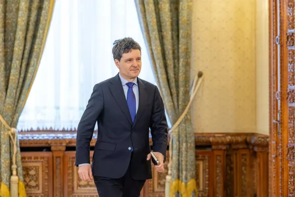 Nicușor Dan ar urma să desemneze noul premier cel târziu mâine. Șeful statului pleacă în Polonia - SURSE