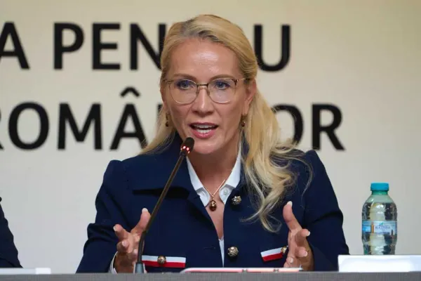 Ramona Ioana Bruynseels (deputat AUR): „La întâlnirea cu sindicatele am solicitat public transparență totală în redactarea legii salarizării unitare!”