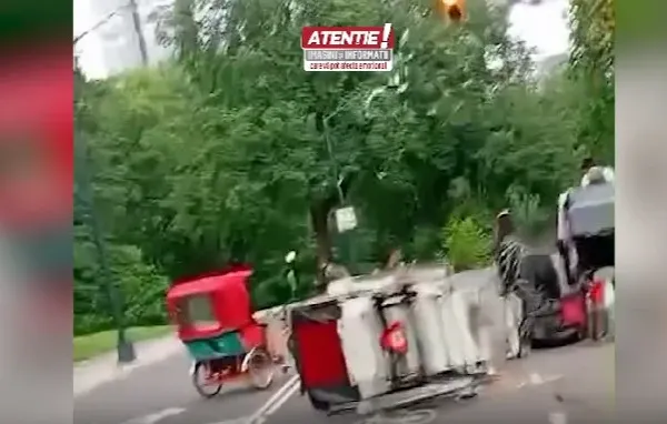 Accident cu trăsura într-un parc. Un adolescent a murit