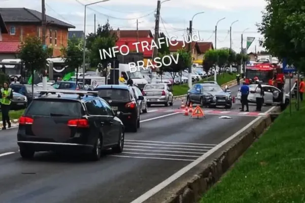 Accident pe DN1, între Codlea și Făgăraș: trei mașini implicate, o persoană a fost rănită