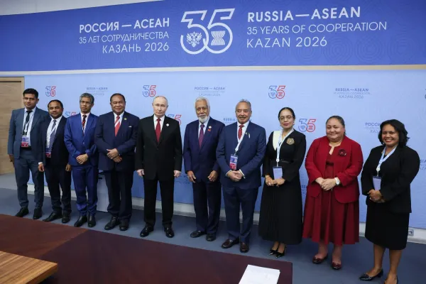Vladimir Putin încearcă să seducă țările din Asia cu energie, centrale nucleare și îngrășăminte
