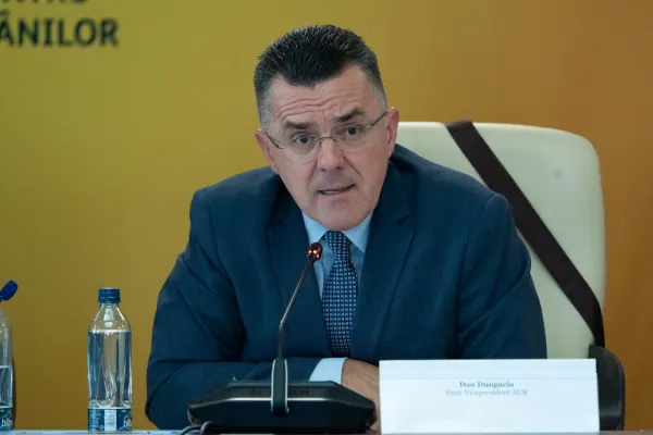Dan Dungaciu: „Nicușor Dan, PSD și UDMR se opun alegerilor anticipate pentru propria supraviețuire politică” - VIDEO