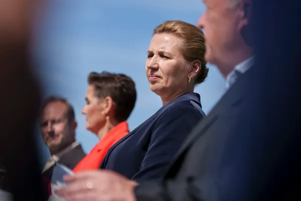 Danemarca nu dă înapoi: Schimbă guvernul, dar nu politicile dure de migrație