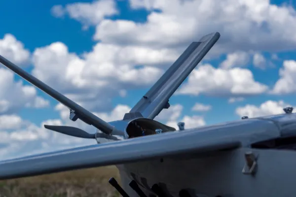 Tensiuni înaintea forumului lui Putin de la Sankt Petersburg: Rusia anunță interceptarea a 50 de drone