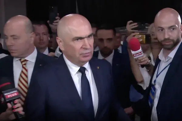Ilie Bolojan i-a certat pe jurnaliști la sosirea la Congresul PNL și le-a cerut să-i elibereze calea