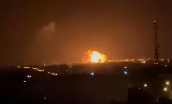 Incendiu puternic la un depozit de combustibil din Krasnodar după un atac cu dronă al Ucrainei