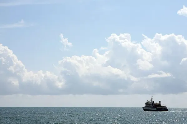 Atac cu drone în Marea Neagră: Rusia lovește nave comerciale străine. Marinari civili uciși și răniți