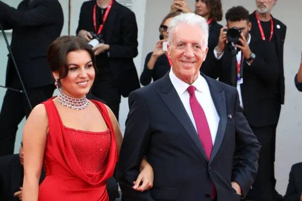 Romina Gingașu, soția moștenitorului Ferrari, a vorbit în exclusivitate la Realitatea Plus despre gestul impresionant făcut pentru familia care și-a pierdut locuința după explozia dronei de la Galați – EXCLUSIV