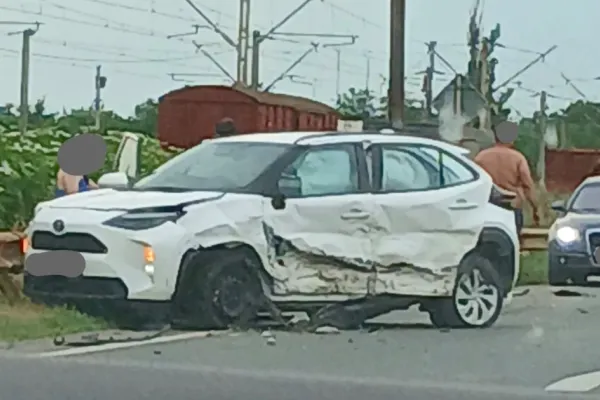 Accident grav în județul Vrancea: o femeie și un copil de 12 ani au fost transportați la spital