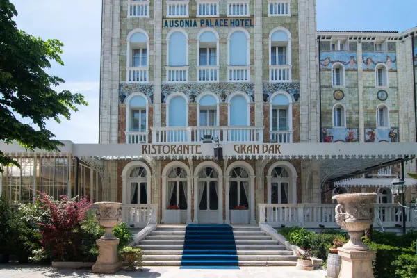Hotel din Italia, obligat să plătească 60.000 de euro unei angajate concediate după doar cinci zile