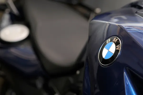 BMW acuză Rusia că fabrică automobile fără aprobarea companiei la uzina din Kaliningrad: „Sunt vehicule contrafăcute”