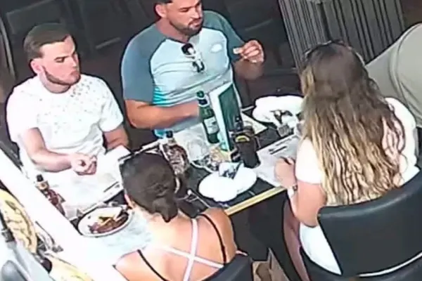 Au comandat preparate de aproape 500 de euro, apoi au plecat fără să plătească. Scandal într-un restaurant după ce au reclamat gustul homarului