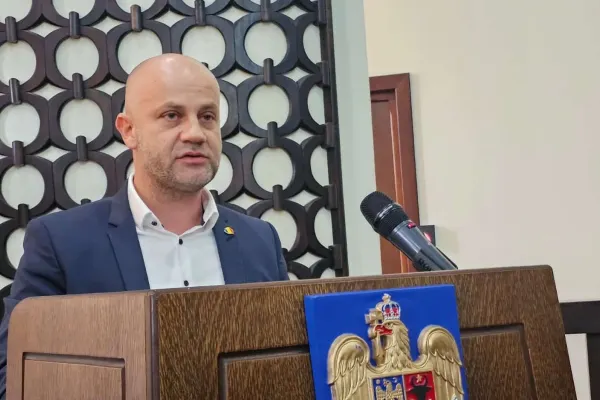 Cosmin Hristu (deputat AUR): „Diana Buzoianu pare să fi adus un exces de zel exact în cel mai nepotrivit moment pentru turismul de pe litoral”