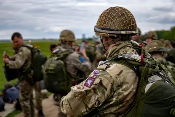 Estonia ridică o bază militară la granița cu Rusia. Până la 1.000 de soldați vor putea fi desfășurați la Narva