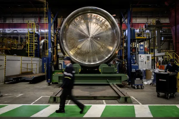 Germania se înarmează împotriva unui atac al Rusiei, dar bate palma cu Rosatom pentru un proiect nuclear