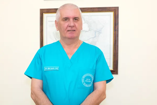 Urologul profesor dr. Dan Mischianu, semnal de alarmă pentru guvernanți: „Este degringoladă. Sistemul e subfinanțat, nu mai avem asistente, nu avem brancardieri”