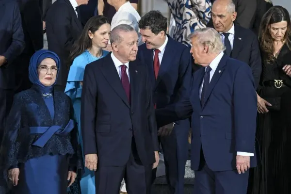 Mirabela Grădinaru, surprinsă într-un schimb de cuvinte cu Donald Trump. Ce a spus Nicușor Dan despre moment