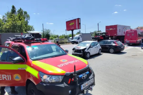 Misiune de salvare pe drumul spre Grecia: pompierii români au oprit convoiul pentru a ajuta victimele unui accident din Bulgaria