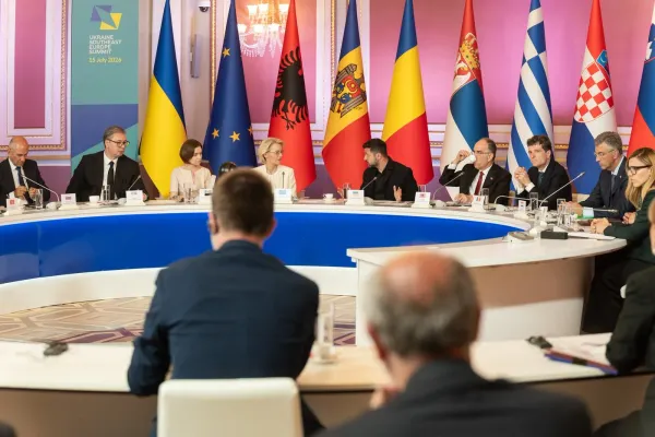 Singura țară care nu a semnat declarația finală a summitului Ucraina - Europa de Sud-Est, deși a fost prezentă la reuniune