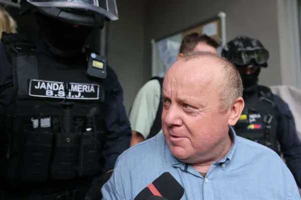 Cum le confisca Pașca pensiile bătrânilor bolnavi? Angajații azilelor groazei își amenințau pacienții cu bătaia