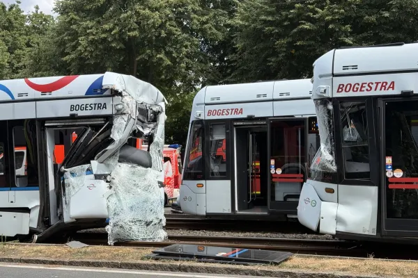Accident de tramvai într-un oraș din Germania: 25 de răniți, 10 în stare gravă
