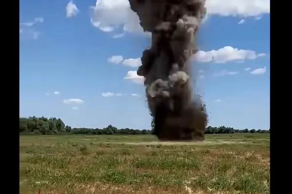 Drona descoperită în Plauru, Tulcea, distrusă prin detonare controlată. Este a doua dronă neutralizată, după cea din Munții Măcinului VIDEO