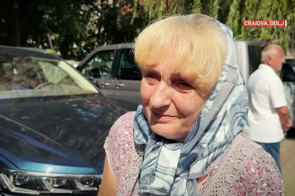 Moment istoric la Craiova: Icoana făcătoare de minuni a Maicii Domnului, expusă după 4 ani de restaurare VIDEO