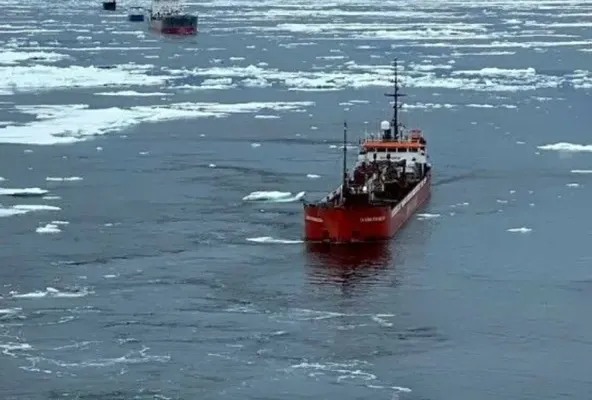 Rusia crește exporturile de petrol spre Asia. Ruta arctică, tot mai folosită