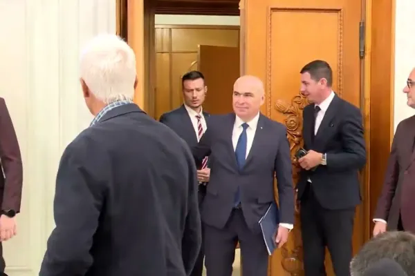 Guvernul dă 18 milioane de lei pentru candidatura lui Cioloș la Organizația Francofoniei