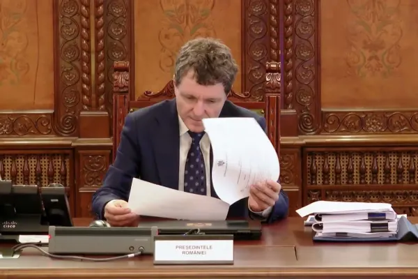 Nicușor Dan vrea să desemneze premierul până la plecarea în SUA. Când vor ajunge partidele la consultări și cine sunt favoriții de pe lista scurtă