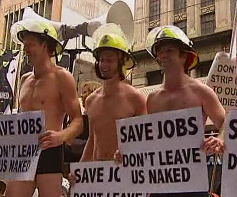 Mii de australieni au ieşit în stradă, ca să oprească 1.850 de concedieri