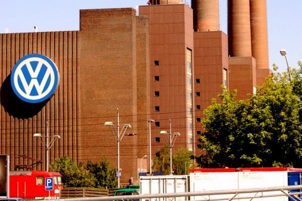 Diesel Gate. Volkswagen face concedieri