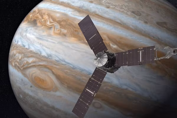 Misiunea NASA de exploatare a lunii lui Jupiter, cu un pas mai aproape de lansare