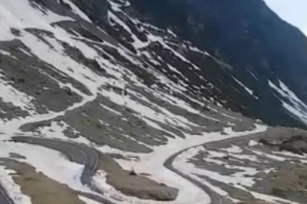 VIDEO Imagini spectaculoase la Bâlea Lac, în prag de vară! Când se deschide Transfăgărășanul