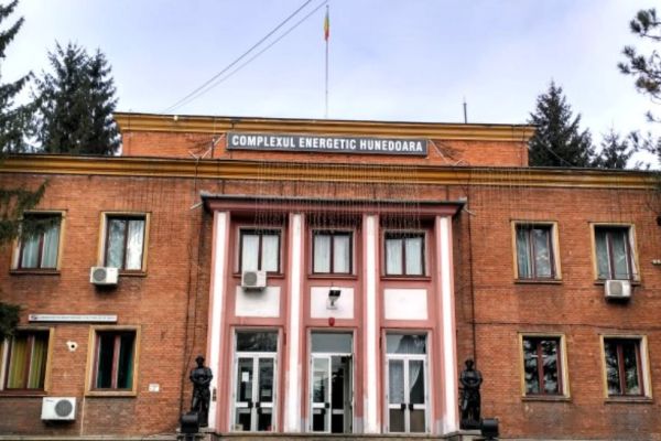 Complexul Energetic Hunedoara adoptă măsura concedierii colective. Ce compensații vor primi cei 1.500 de disponibilizați