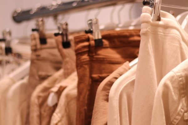 Concedieri în masă la un celebru gigant suedez de îmbrăcăminte, pe baza testelor de inteligență: 1.500 de angajați dați afară