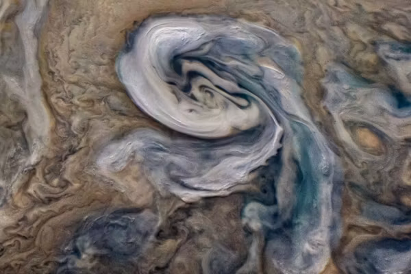  Fulgerele de pe Jupiter, mai SPECTACULOASE ca cele de pe Terra. Imagini rare - FOTO&VIDEO