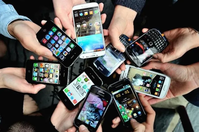 Schimbare radicală la cumpărarea telefoanelor în UE: Ce vor conține noile etichete obligatorii