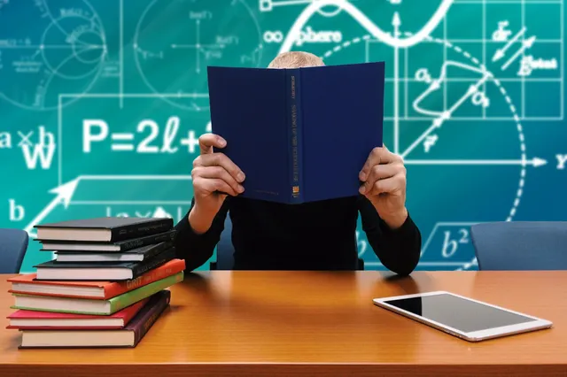Ce se schimbă în școli după începerea noului an. Anunțul ministrului Educației care îi vizează pe elevi și profesori