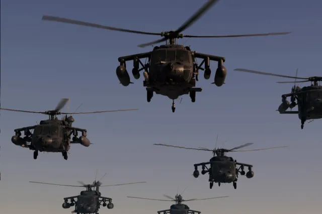 Misiune încheiată după trei zile de foc în județul Caraș Severin. Elicopterele Black Hawk au aruncat peste 260 de tone de apă asupra incendiilor